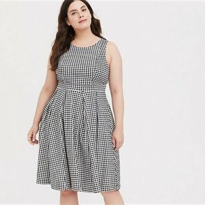 Torrid 22 Black Gingham Scuba Knit Dress